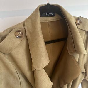 Women's Tan Jacket
